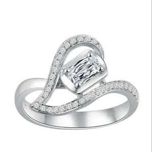 NEW Heart shape silver plated ring emerald cut Cubic zirconia size 10